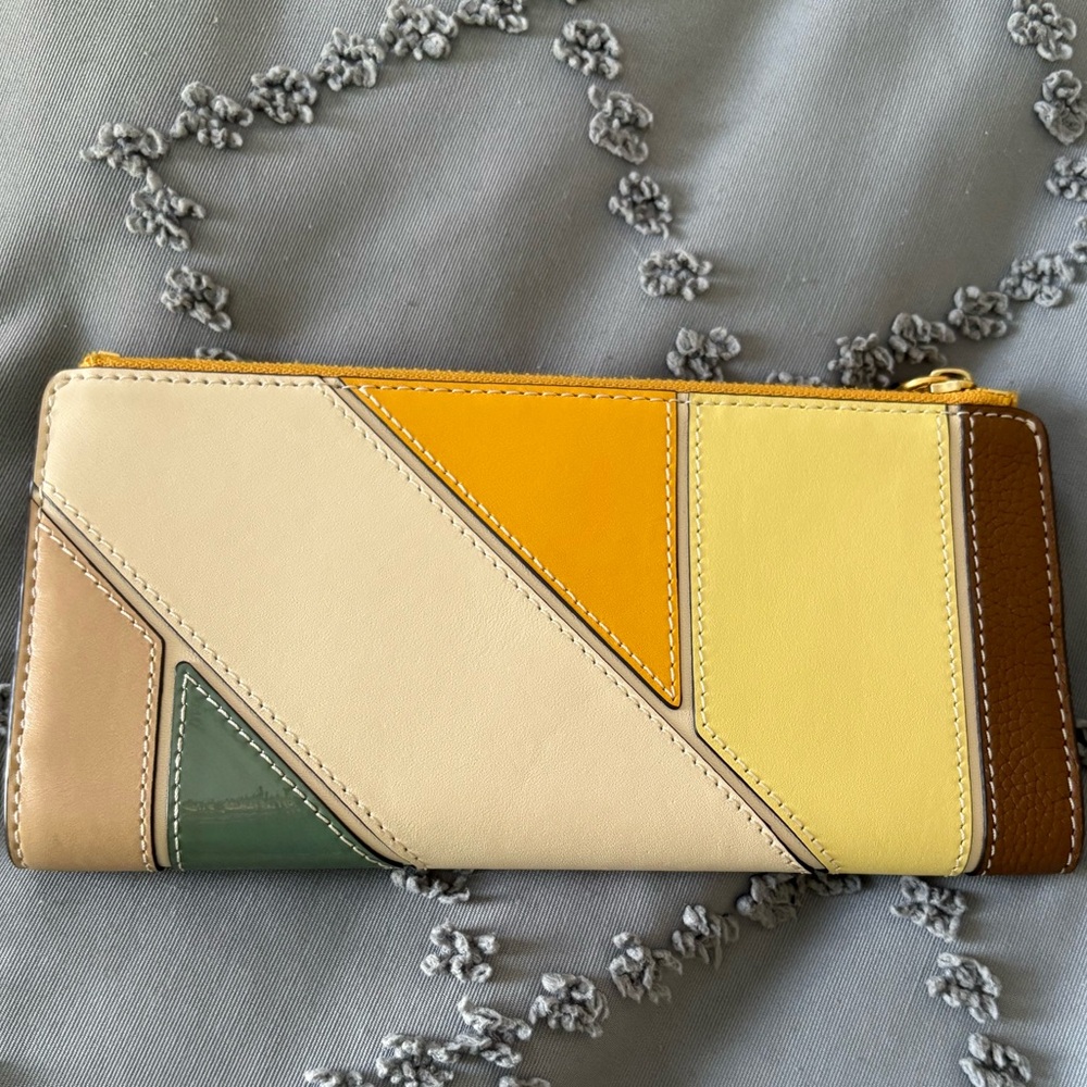 Chic Tory Burch Patchwork Wallet Neutral Leather … - image 2